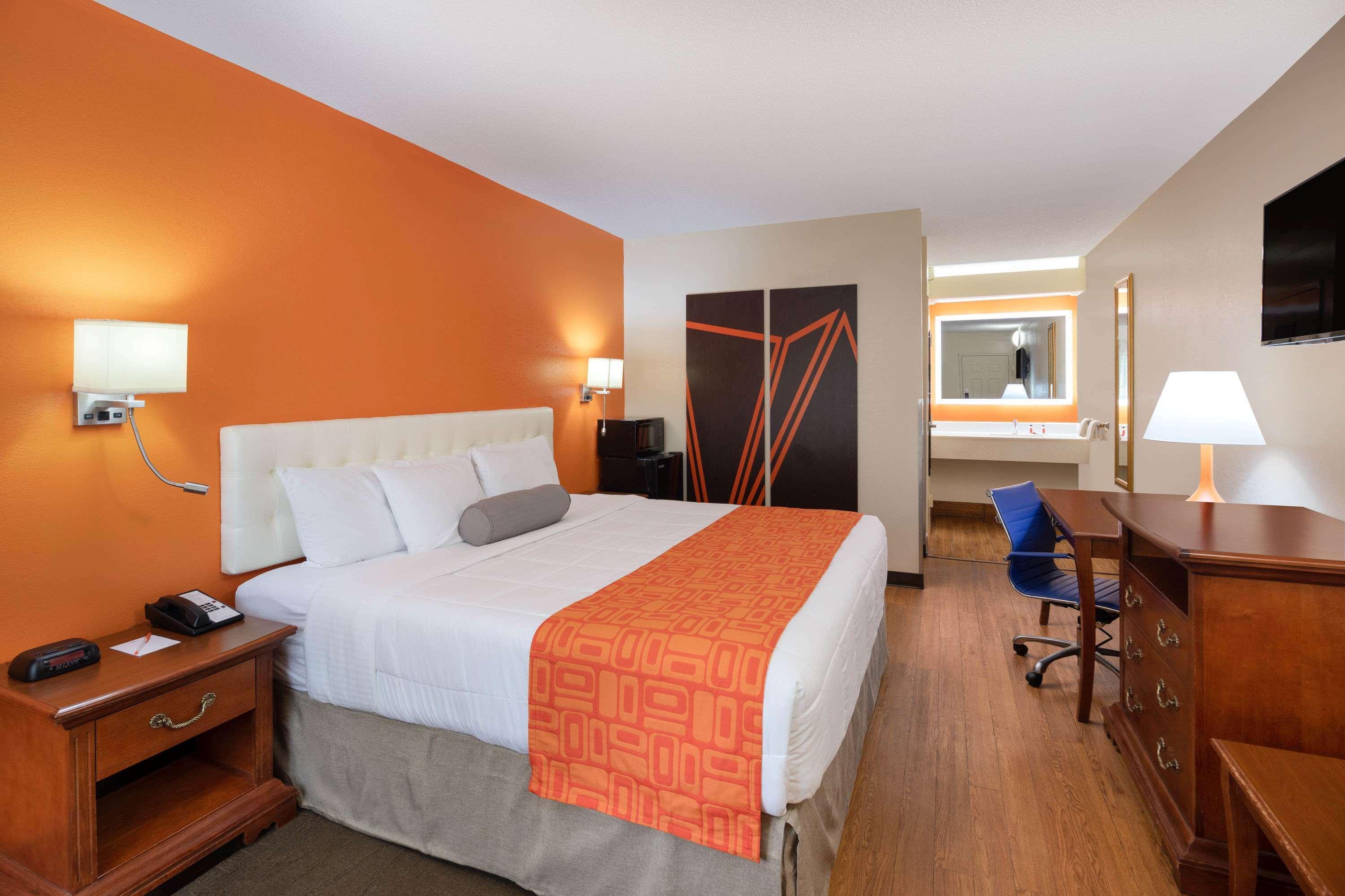 Howard Johnson By Wyndham Savannah Ga Georgetown Buitenkant foto