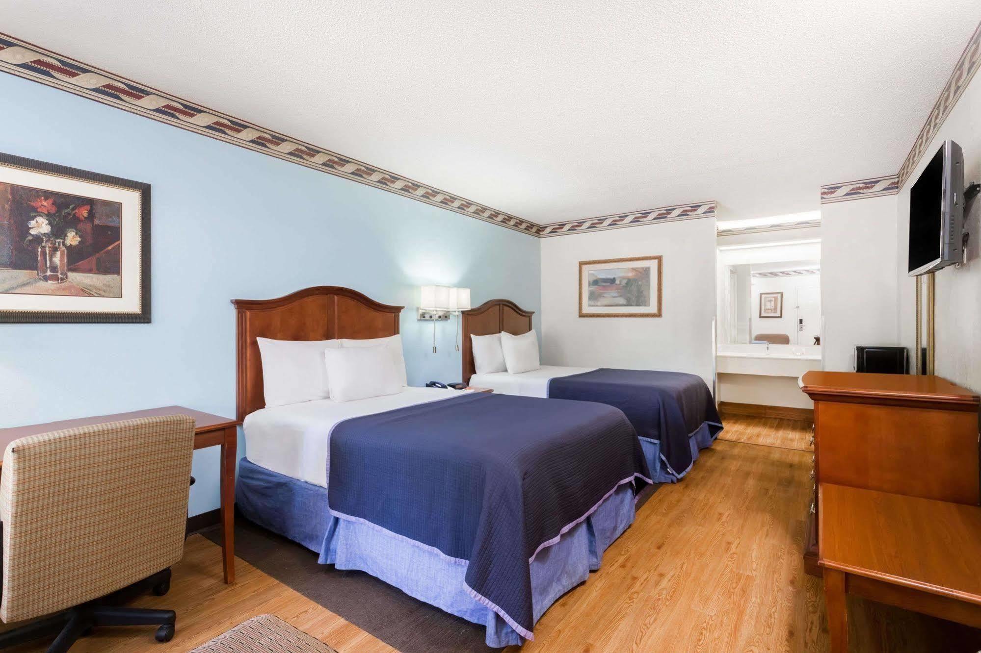 Howard Johnson By Wyndham Savannah Ga Georgetown Buitenkant foto